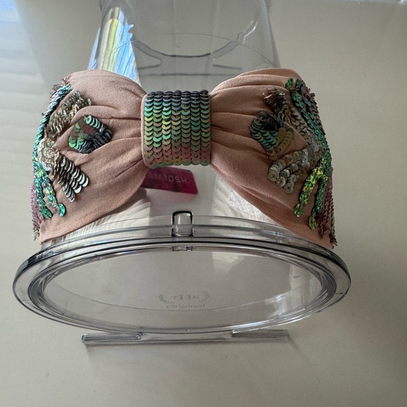 Namjosh Elegant Sequin Embellished Blush Headband - Picture 7 of 8
